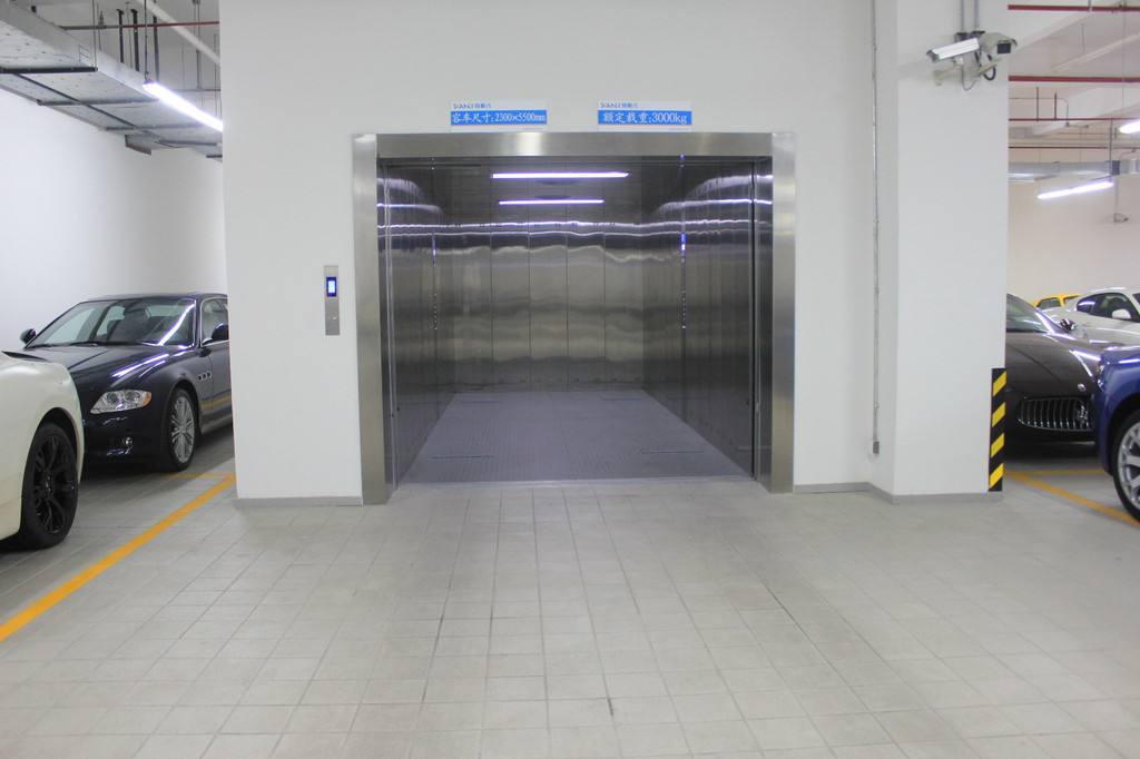 汽車(chē)電梯